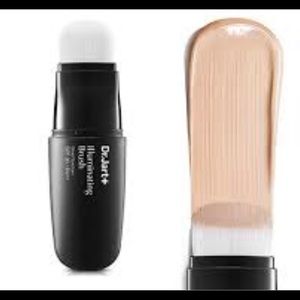 Dr. Jart+ Illuminating BB brush